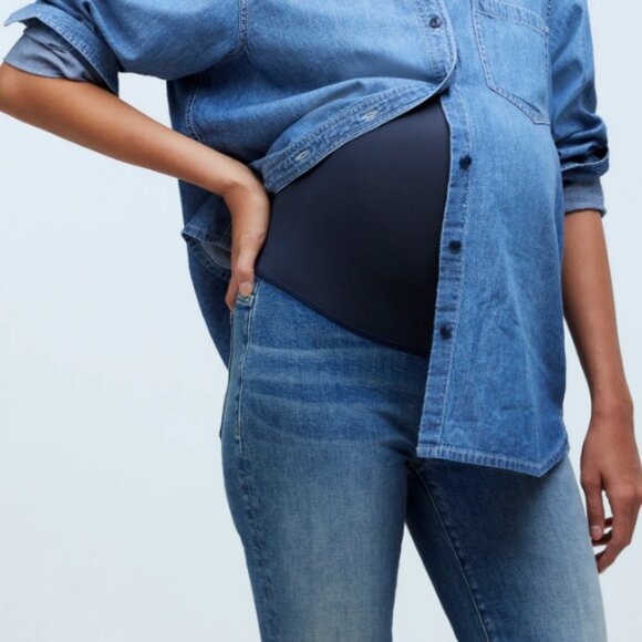 Madewell Petite Maternity Over-the-Belly Kick Out Crop Jeans in Oneida Wash - Picture 1 of 9
